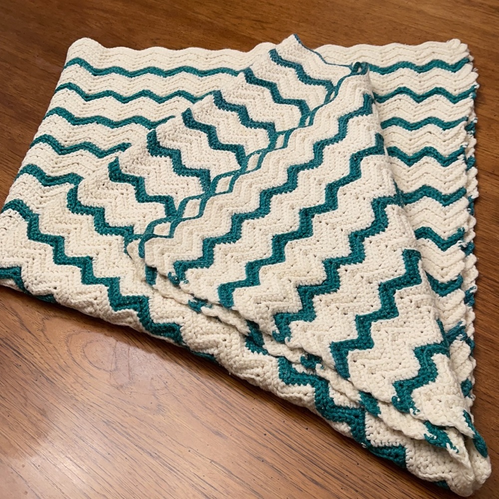 Classic vintage handmade square ripple Afghan